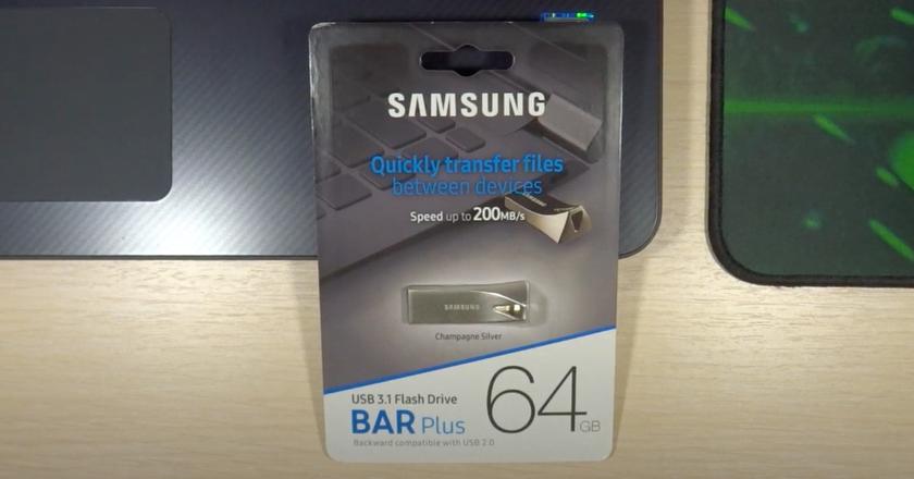 Samsung BAR Plus 64GB usb pour djing
