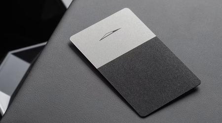 Tesla a dévoilé un nouvel accessoire pour le Cybertruck : une carte-clé en métal d'une valeur de 60 dollars.