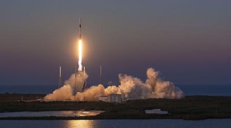 SpaceX lance pour la première fois en orbite les mini-satellites Starlink V2