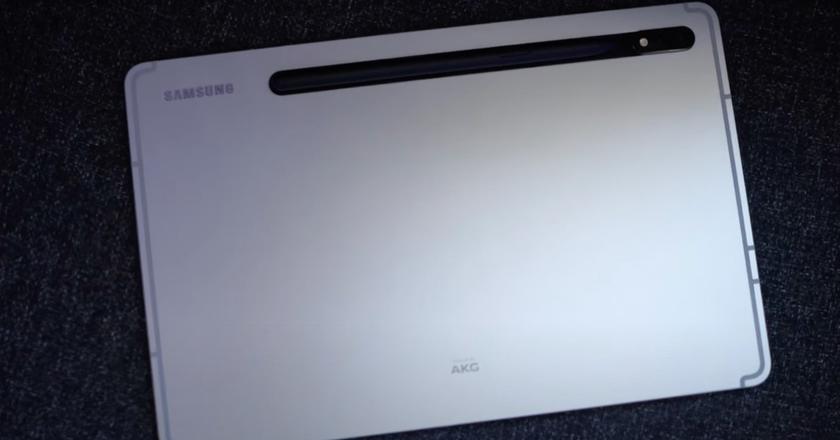 SAMSUNG Galaxy Tab S8 11" tablettes avec charge sans fil qi