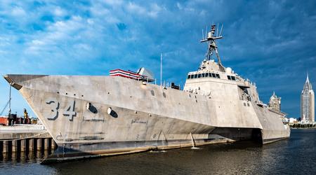 La marine américaine a mis en service le nouveau navire de combat littoral de classe Independence, l'USS Augusta.