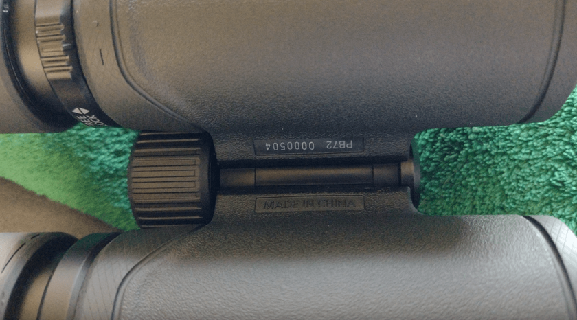 Nikon PROSTAFF P7 8x30 de bonnes jumelles pour les enfants