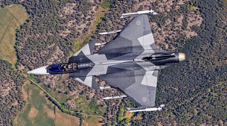 Le chasseur JAS 39 Gripen E modernisé est doté d'une aile plus grande pour une meilleure manœuvrabilité et peut transporter plus de missiles.