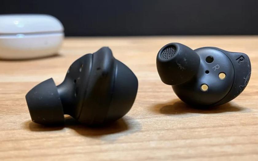 Écouteurs à traduction Samsung Galaxy Buds FE alimentés par l'IA