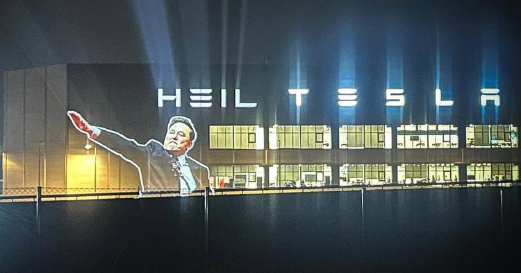 Le salut nazi de Musk a ...