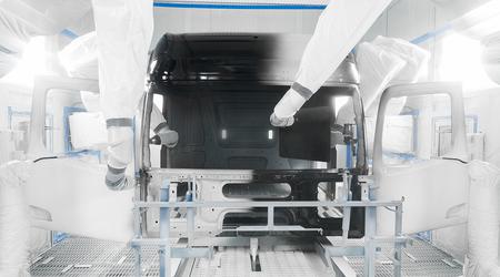 L'usine Mercedes-Benz lance une méthode innovante de peinture des cabines de camion
