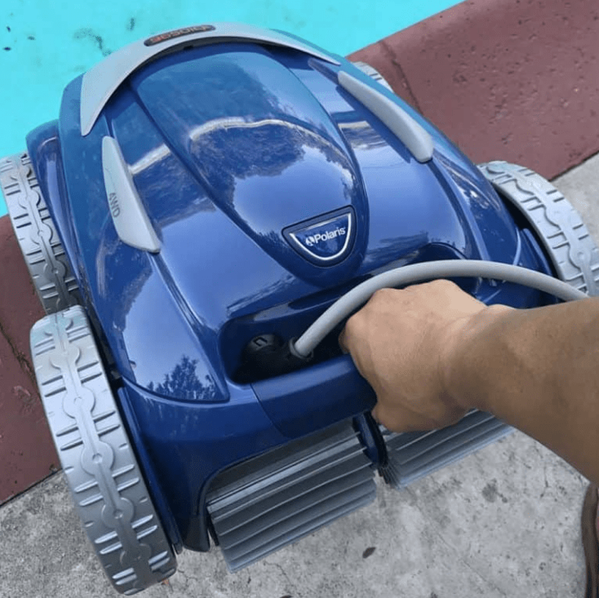 Polaris 9650iQ meilleur robot aspirateur de piscine