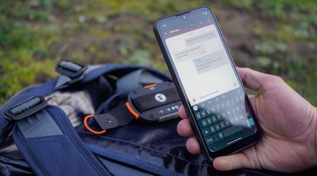 Motorola Defy Satellite Link : le gadget compact à 100 $ qui ajoute la connectivité satellite à tout smartphone