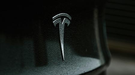 Tesla a connu sa pire journée boursière depuis 2020 : les actions ont chuté de 15 %.