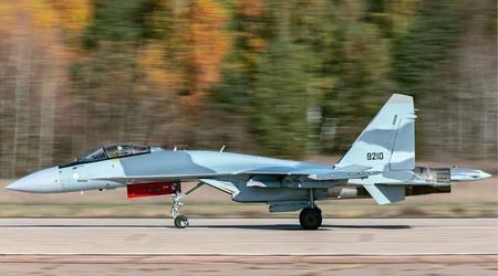Malgré des négociations difficiles, l'Algérie continue d'acheter des chasseurs Su-35 à la Russie