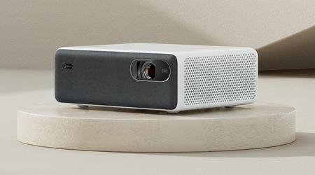 Xiaomi Laser Projector 1S 2022 : projecteur FHD avec mode jeu, 2400 lumens et haut-parleurs 10W