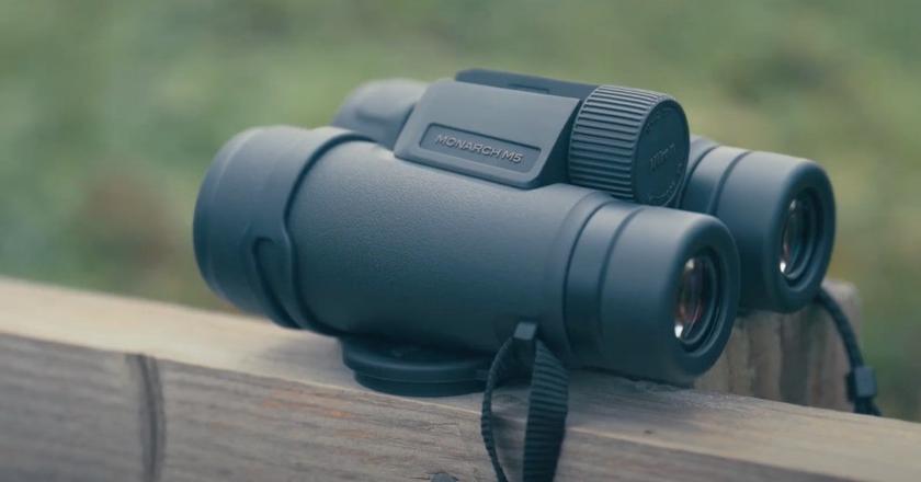 NIKON Monarch M5 10x42 jumelle longue portée