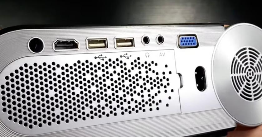 Mini-projecteur pour iPhone Vamvo L4200