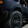 Toyota Land Cruiser 250 AT37 avec une carrosserie large.