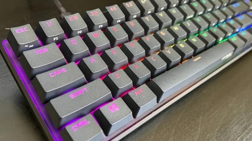 Clavier de jeu HyperX Alloy Origins 65 pour les tournois