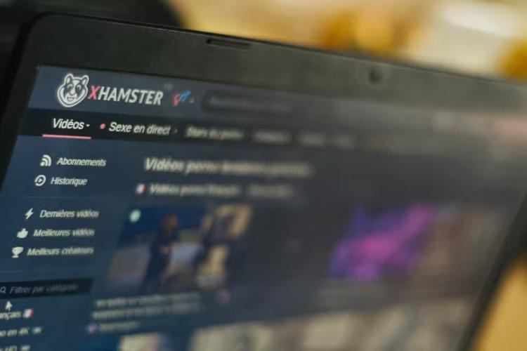 Quatre sites pornographiques ont été bloqués ...