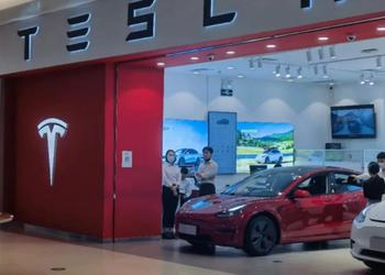 Les employés de Tesla en Chine ...