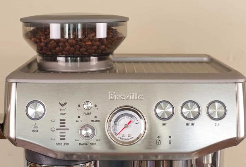 Breville Barista Express Impress machine expresso moins 1000 euros