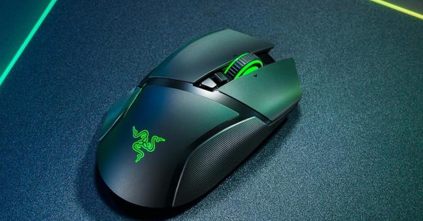 Razer Basilisk Ultimate HyperSpeed Meilleure souris gamer moins de 100 euros