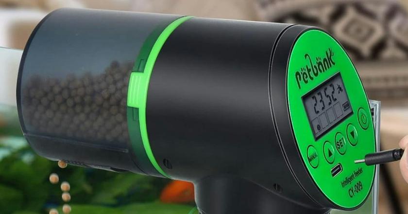FISHNOSH distributeur automatique aquarium