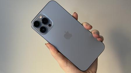 Les débuts du sans nom et de l'anti-premium pour l'iPhone 13 Pro Max : JerryRigEverything nommé les smartphones les plus durables et les plus défaillants de 2021