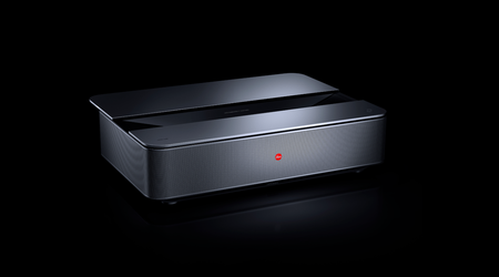 Leica dévoile le projecteur laser 4K Cine 1 avec Google TV et une autonomie de 25 000 heures pour 8 300 $.