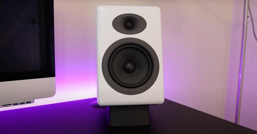 Audioengine A5+ Plus meilleures enceintes hifi bibliothèque