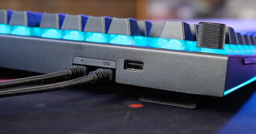 Clavier Razer BlackWidow V4 Pro