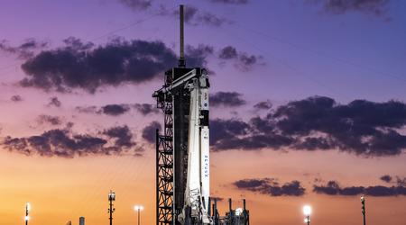 SpaceX envoie Crew Dragon avec quatre astronautes vers l'ISS lors de sa troisième tentative