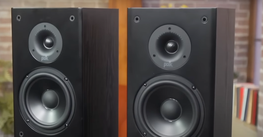 Haut-parleurs Polk Audio T50 au sol à haute sensibilité (simples)