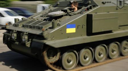 Les forces de défense ukrainiennes ont reçu 15 véhicules blindés de transport de troupes britanniques FV432, CVRT Stormer et CVRT Shielder.