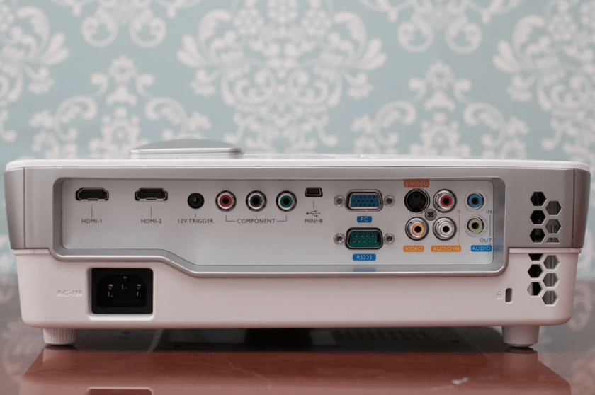 BenQ W1070 ou TH575