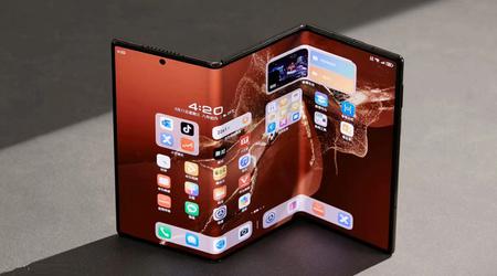 Insider : Samsung dévoilera un triple smartphone pliable similaire au Huawei Mate XT au début de l'année 2026