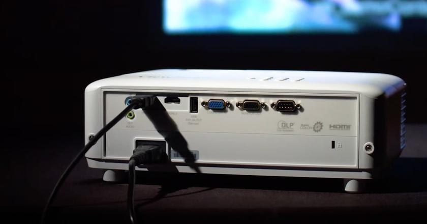 ViewSonic PX701HDH meilleur projecteur avec haut-parleurs intégrés
