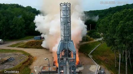 ArianeGroup effectue le premier essai de tir de la fusée réutilisable Prometheus, prometteuse pour l'Europe.