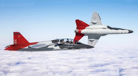 Le Japon envisage d'acheter aux États-Unis un avion d'entraînement Boeing T-7 A Red Hawk.