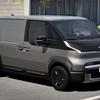 Kia PV5 vue de face miniature