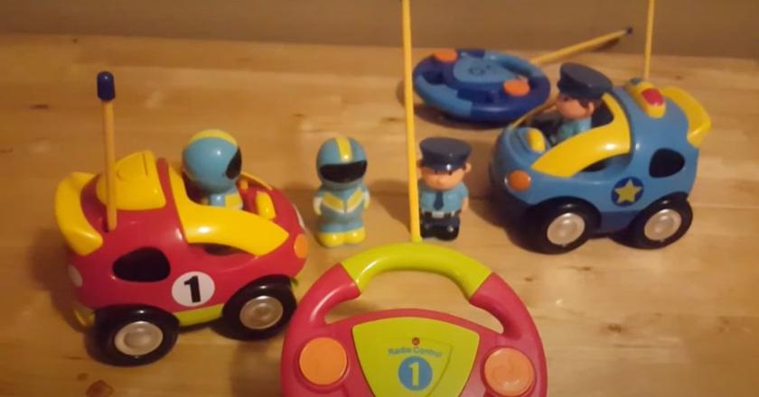 JOYIN CARTOON POLICE meilleure voiture télécommandée pour les jeunes enfants