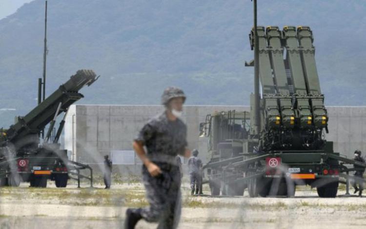 Le Japon va déployer des missiles ...