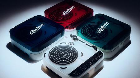 Gadhouse a lancé le tourne-disque portable Cosmo Solar Edition, dont le design s'inspire de l'Apple iMac G3.