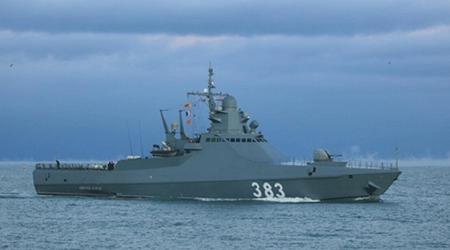 Les services de renseignement ukrainiens ont officiellement confirmé qu'un drone naval avait frappé le tout dernier navire russe, le Sergei Kotov, qui a été mis en service pour transporter des missiles Kh-35 et Kalibr.