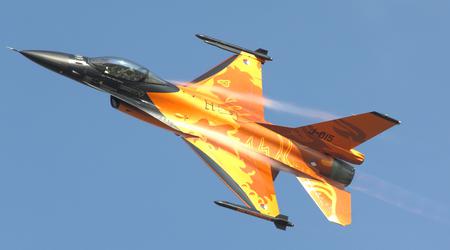 Les Pays-Bas commencent à préparer le transfert de 18 avions de combat F-16 Fighting Falcon à l'Ukraine