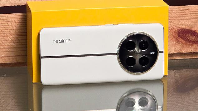 Realme 12 Pro+ 5G avis : ...