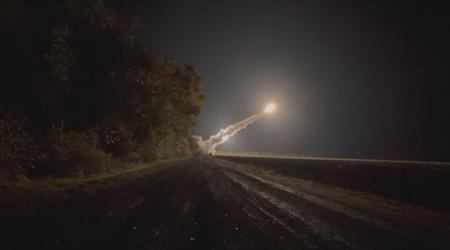 Les forces armées ukrainiennes montrent le premier lancement d'un missile balistique américain ATACMS