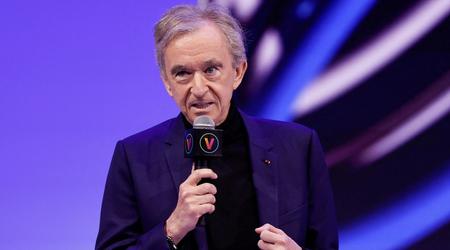 Le milliardaire à la fortune de 152 milliards de dollars Bernard Arnault a vendu son jet privé pour éviter d'être suivi par des éco-activistes sur Twitter