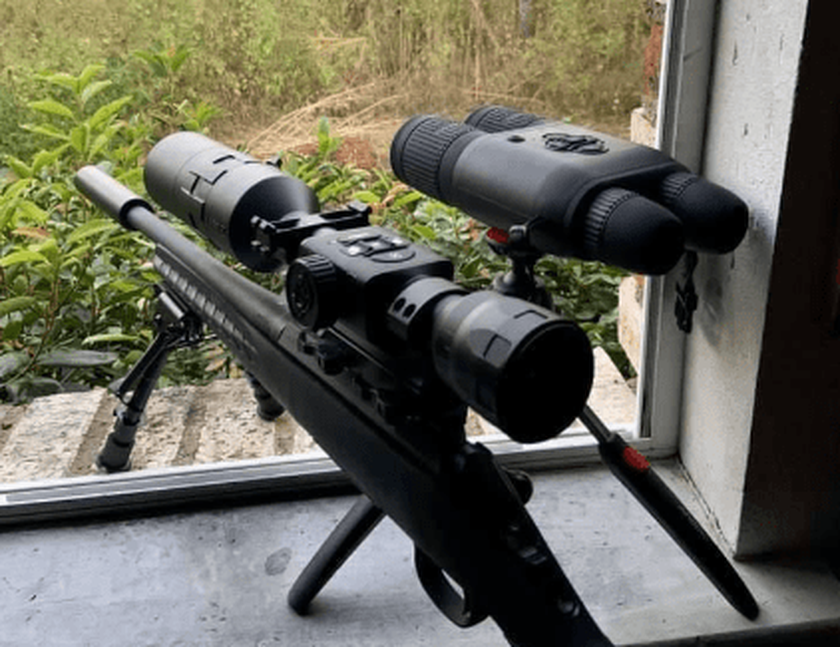 Jumelles ATN BINOX 4K avec télémètre