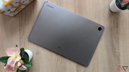 Samsung a présenté une version préliminaire de One UI 7 pour Galaxy Tab S9 FE : première impression d'un utilisateur