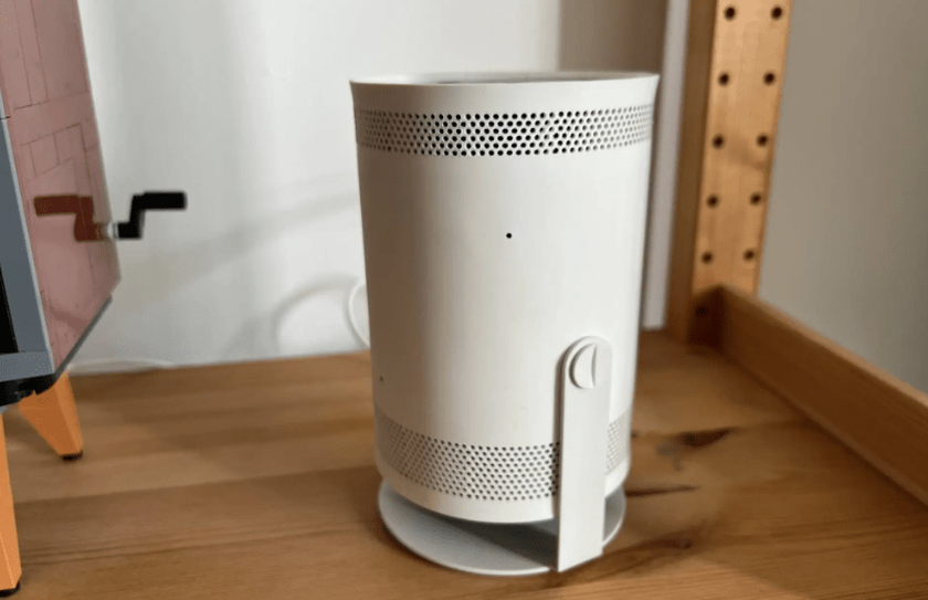 Samsung Freestyle ou Nebula Capsule 3