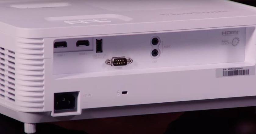 ViewSonic PA503W, le meilleur projecteur 4k pour les pièces lumineuses