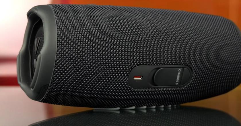 JBL CHARGE 5 Meilleurs haut-parleurs pour films en plein air